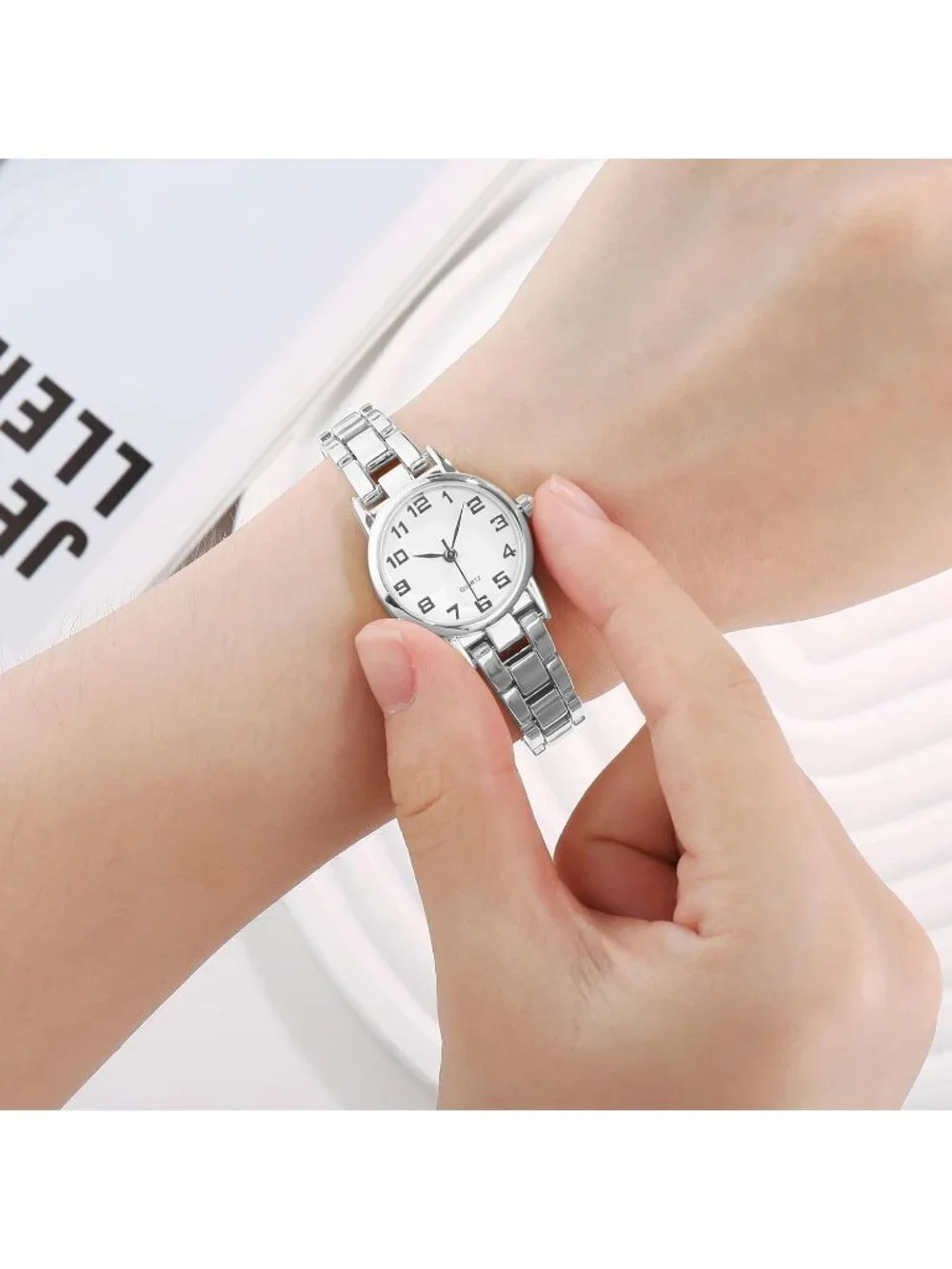 Women's Silver Analog Quartz Relogio Feminino Waterproof Bracelet Wrist Watch